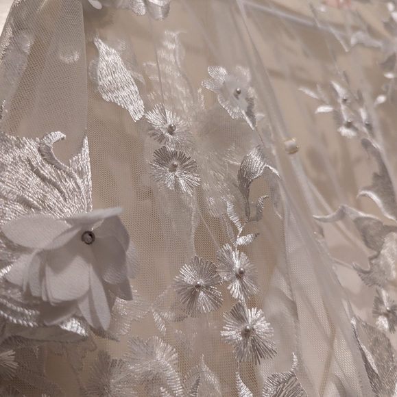 Bride Robe (Wedding) - Picture 4 of 4